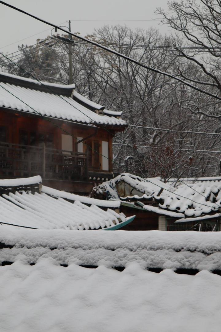 The Korean Traditional Hanok In Downtown Seoul For Convenient Public Transportation - Seoul Ari Exterior photo