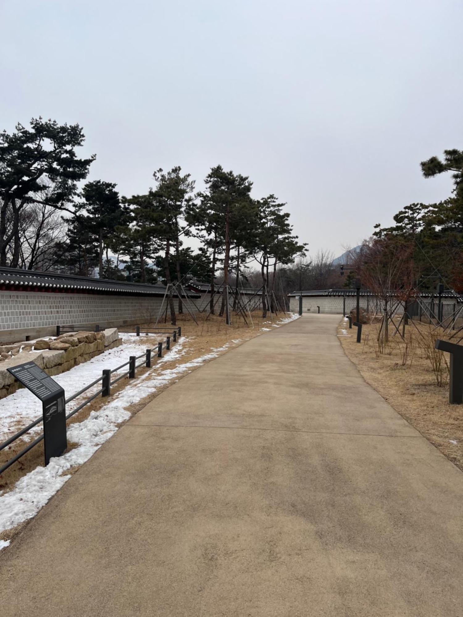 The Korean Traditional Hanok In Downtown Seoul For Convenient Public Transportation - Seoul Ari Exterior photo
